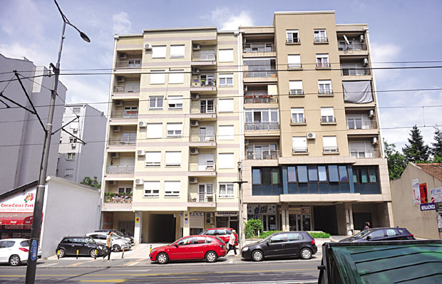 Преваранти добијају дозволе по закону